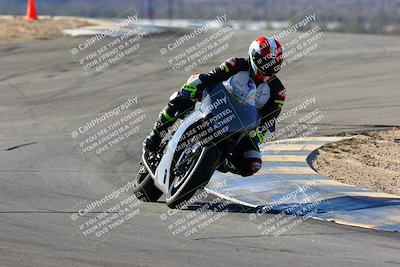 media/Jan-09-2022-SoCal Trackdays (Sun) [[2b1fec8404]]/Turns 9 and 8 (920am)/